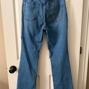 Seven7 Women's Straight Leg Blue Jeans